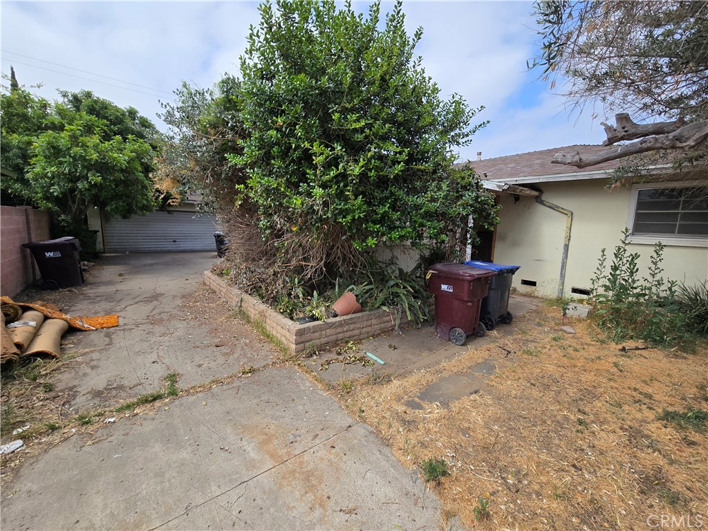 1802 W Martha Lane
