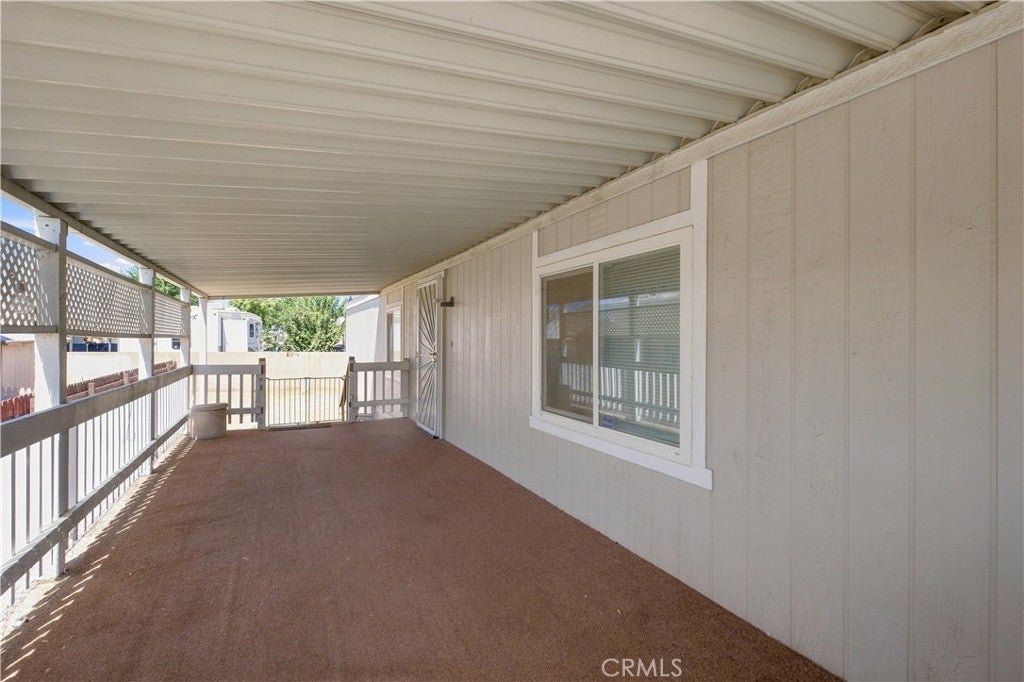 2121 E Avenue I 73