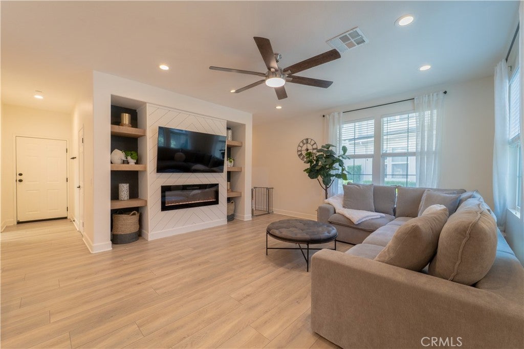 24014 Park Lane