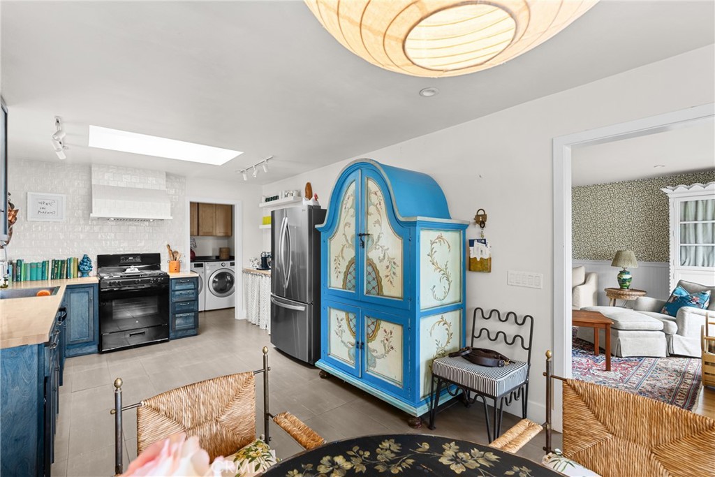 West of 101(1000) - Residential