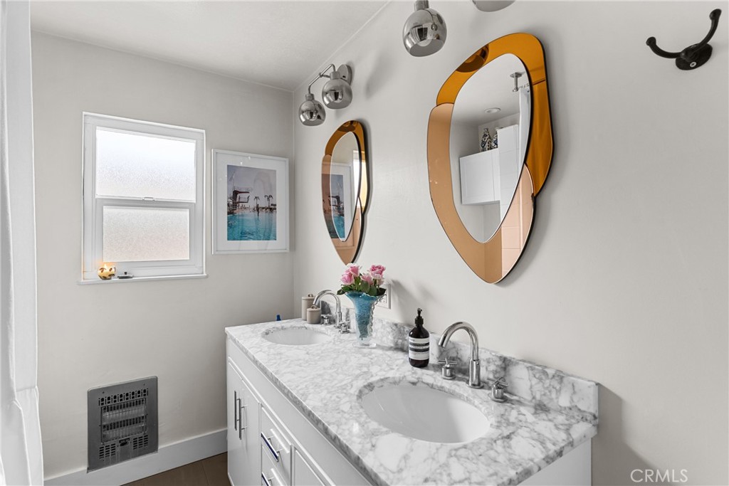 West of 101(1000) - Residential