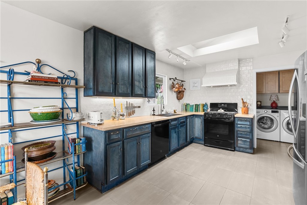 West of 101(1000) - Residential