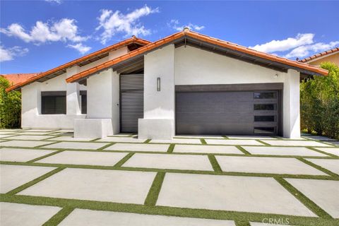 Photo of 9450 Tampa Ave, Northridge, CA 91324 (MLS # GD26080280)