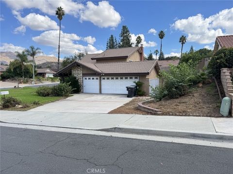 5600 Via Junipero Serra Riverside CA 92506