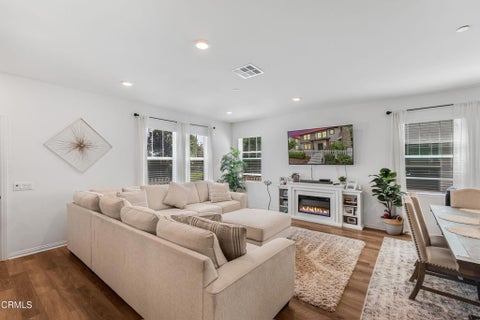 Photo of 525 Heritage Valley Parkway, Fillmore, CA 93015 (MLS # V1-38765)