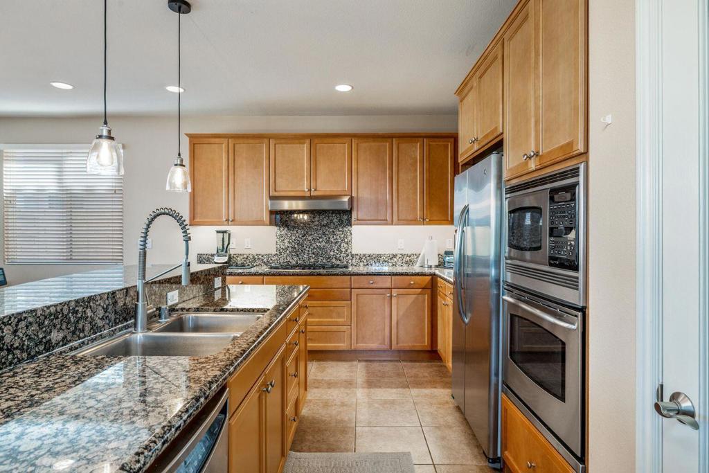 Paseo Vista - Residential