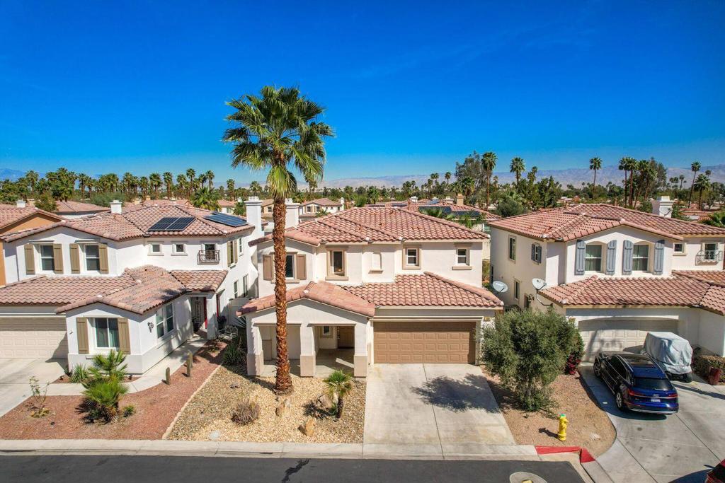 Paseo Vista - Residential