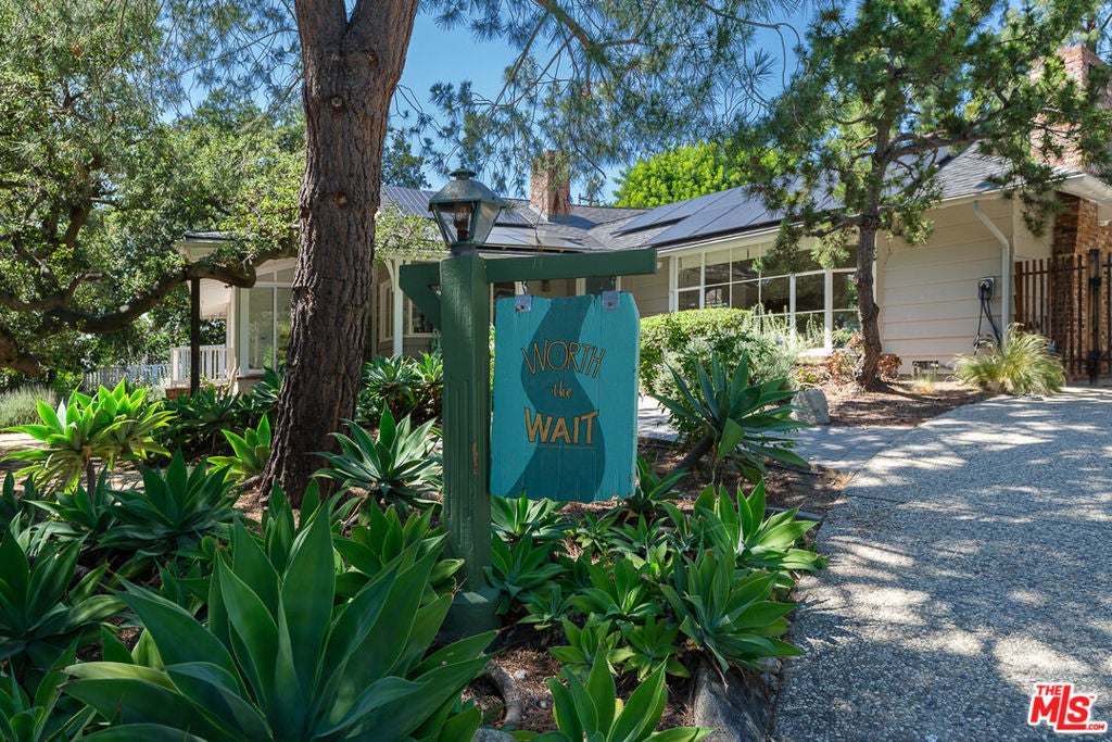 1955 Windover Road