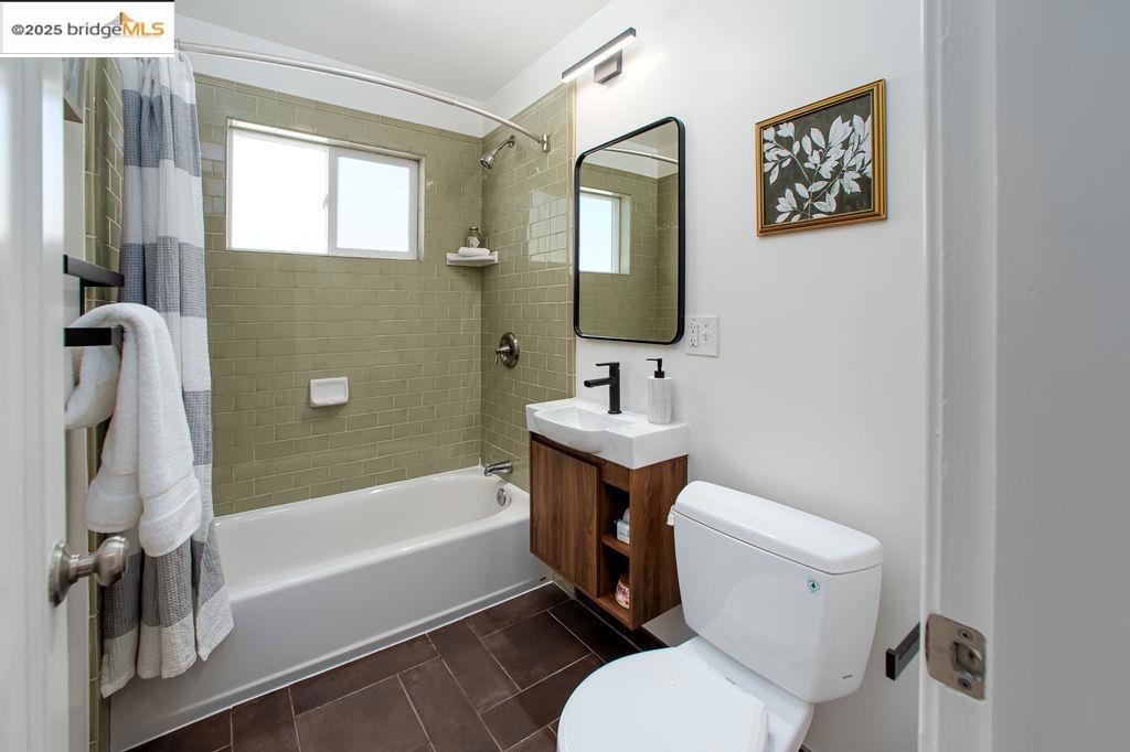 NE RICHMOND - Residential