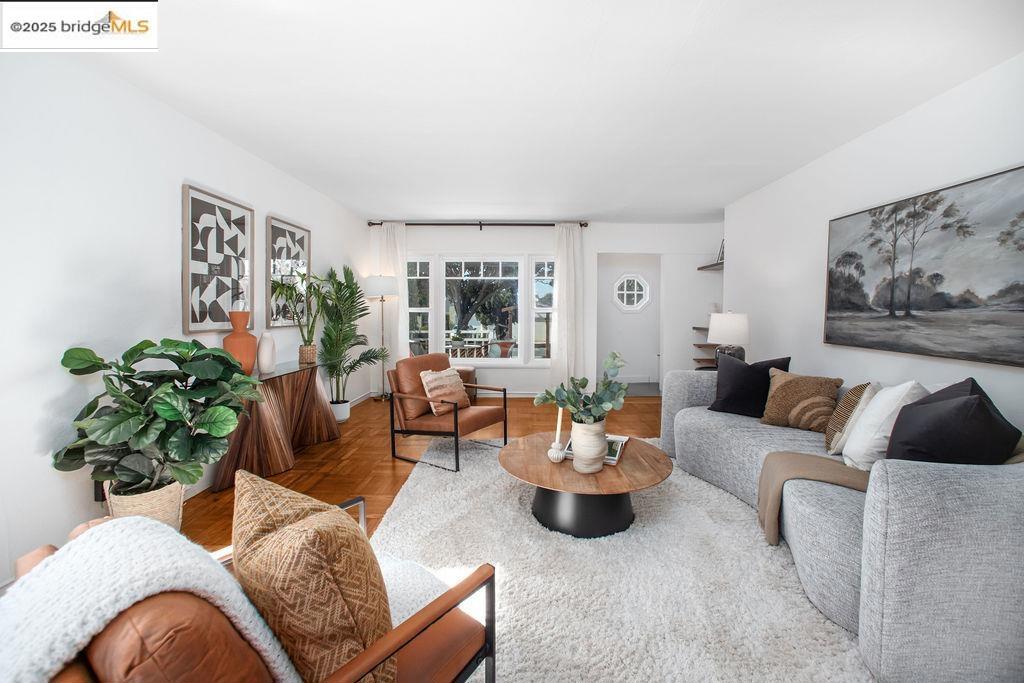NE RICHMOND - Residential