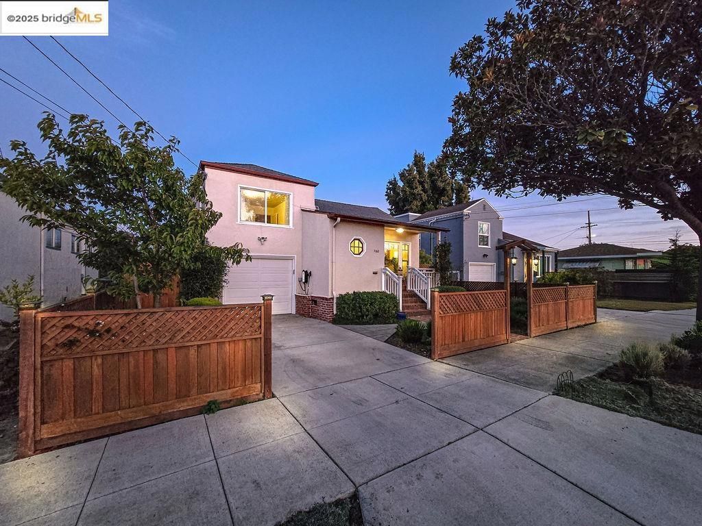 Photo of 760 37Th St, Richmond, CA 94805 (MLS # 41114806)