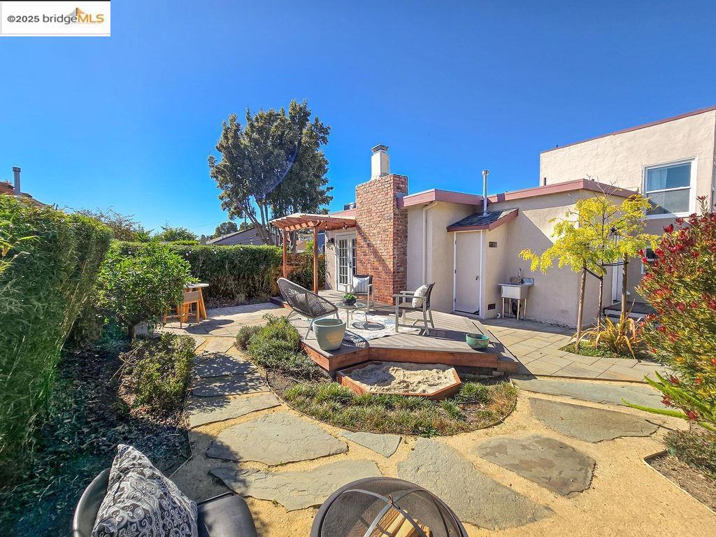 NE RICHMOND - Residential