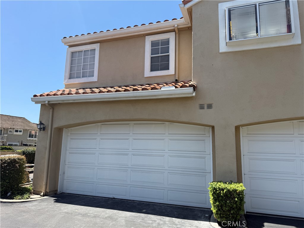 2481 Paseo Circulo