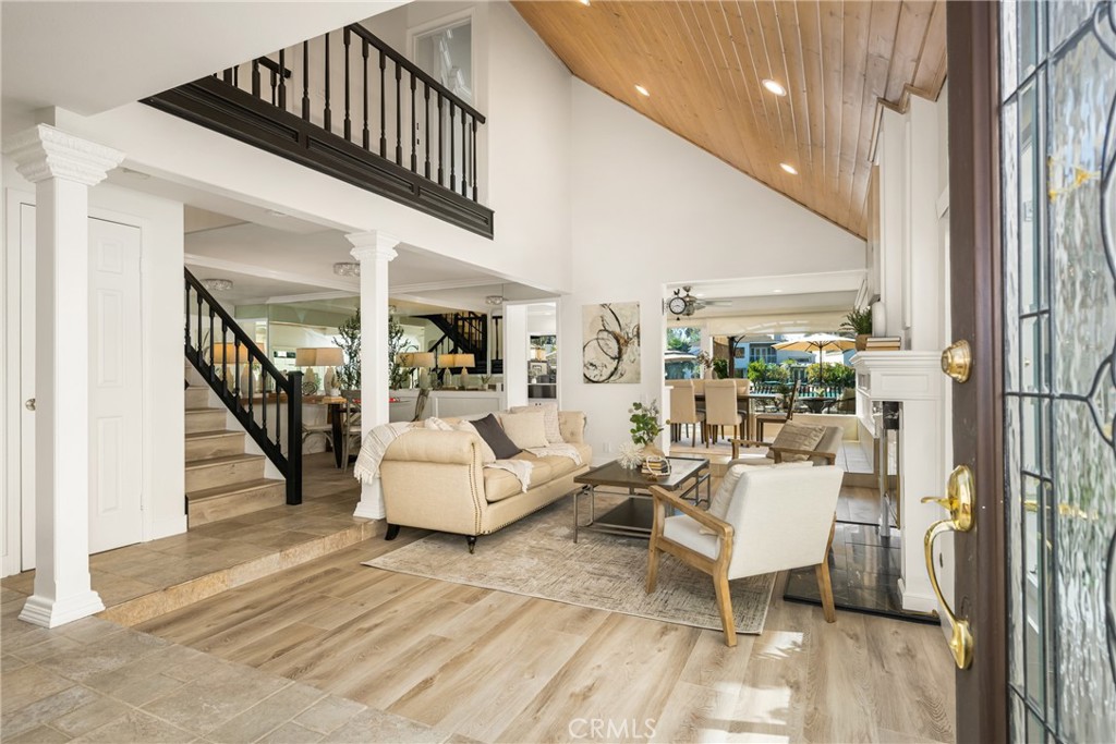 22661 Pine Lake Lane