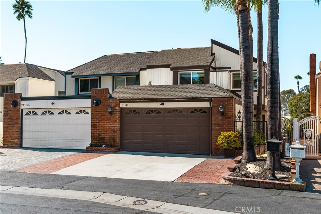 22661 Pine Lake Lane