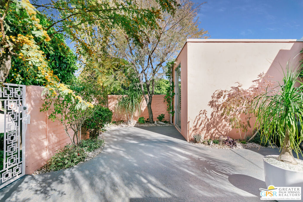 Marrakesh C.C. - Residential Lease