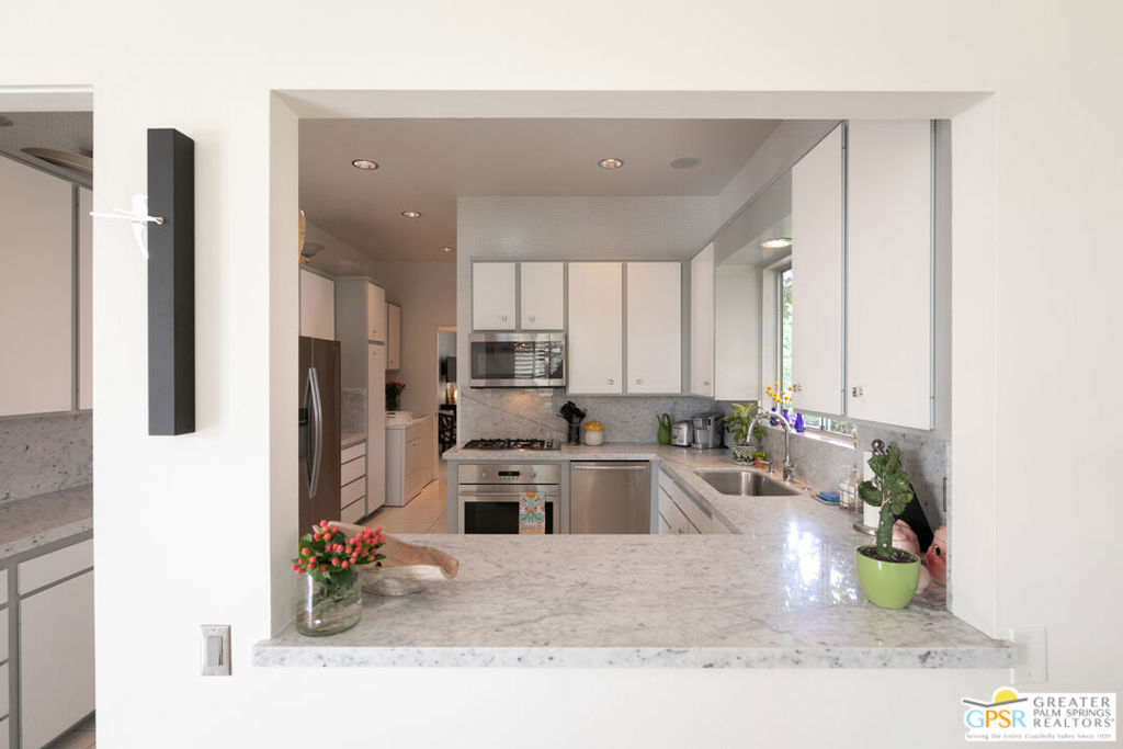 Marrakesh C.C. - Residential Lease