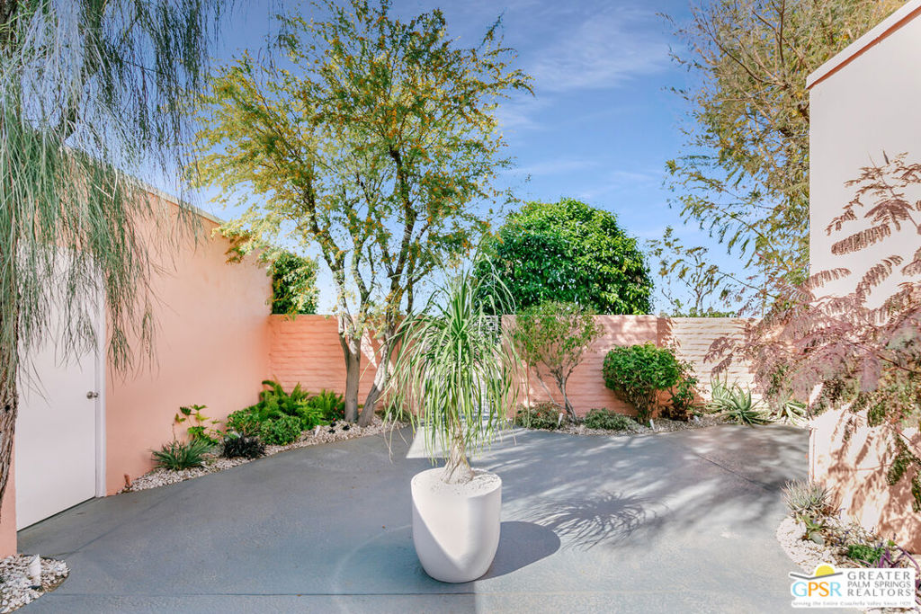 Marrakesh C.C. - Residential Lease