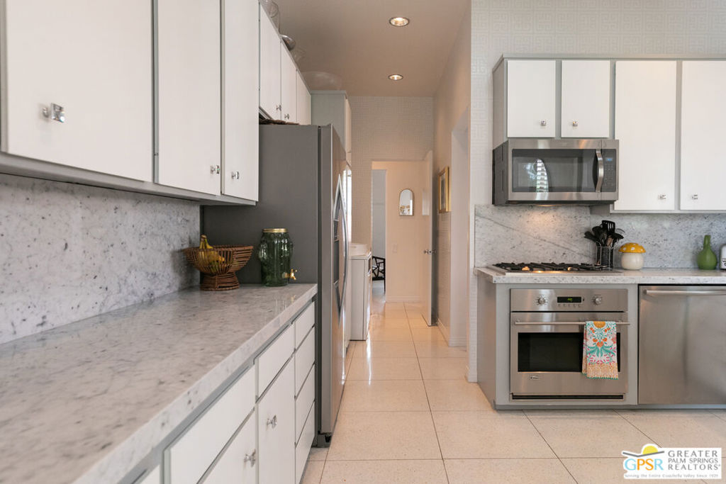 Marrakesh C.C. - Residential Lease