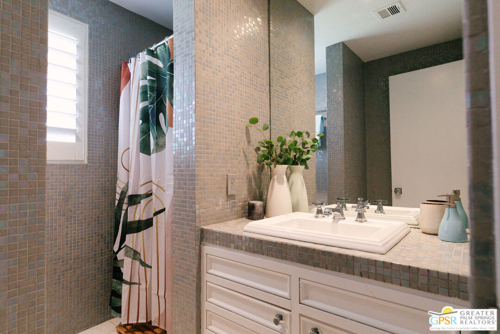 Marrakesh C.C. - Residential Lease