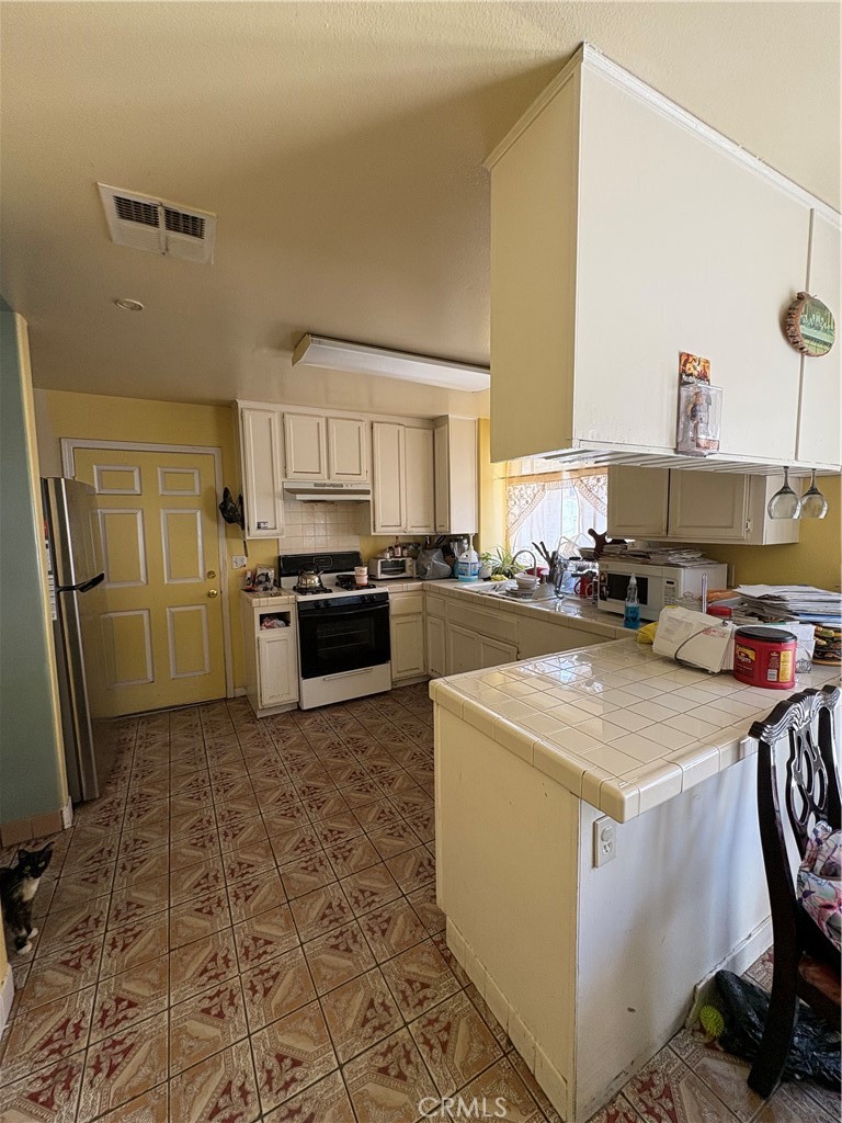 5542 Sun Lane