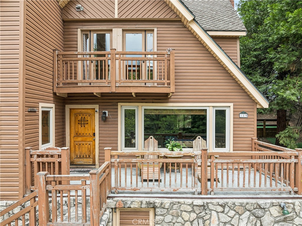 Lake Arrowhead, California, 92352, United States, 5 Bedrooms Bedrooms, ,2 BathroomsBathrooms,Residential,Active,2045400