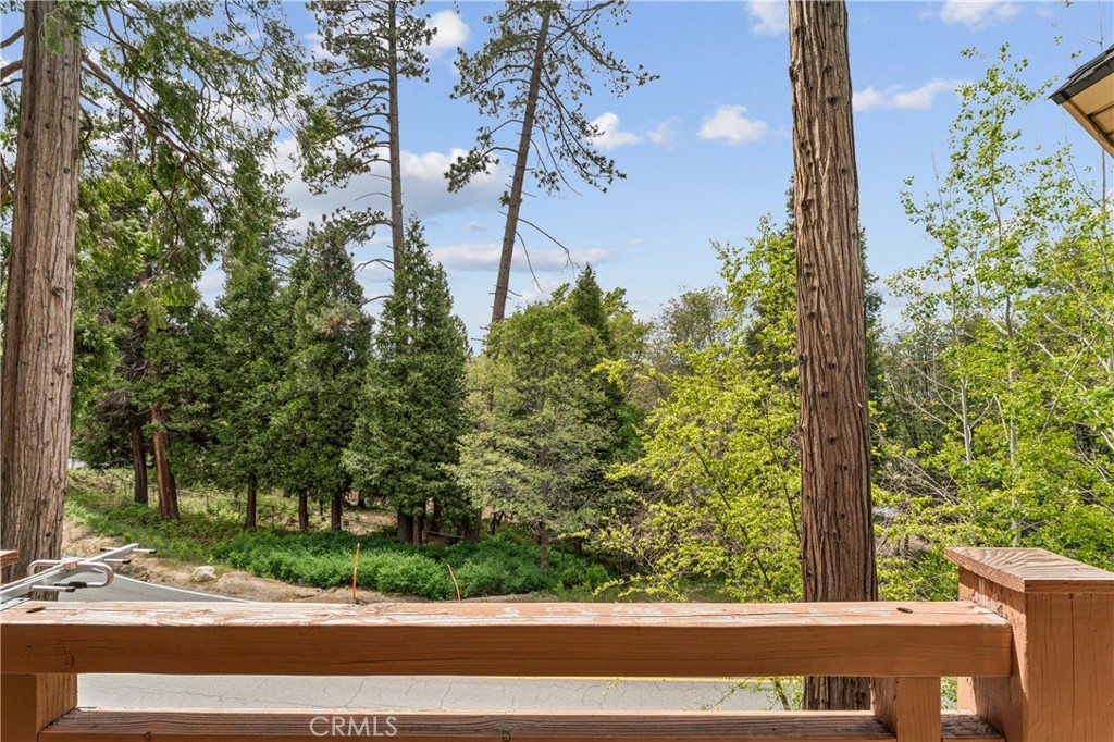 Lake Arrowhead, California, 92352, United States, 5 Bedrooms Bedrooms, ,2 BathroomsBathrooms,Residential,Active,2045400
