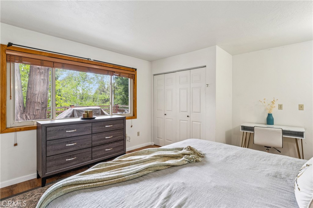 Lake Arrowhead, California, 92352, United States, 5 Bedrooms Bedrooms, ,2 BathroomsBathrooms,Residential,Active,2045400