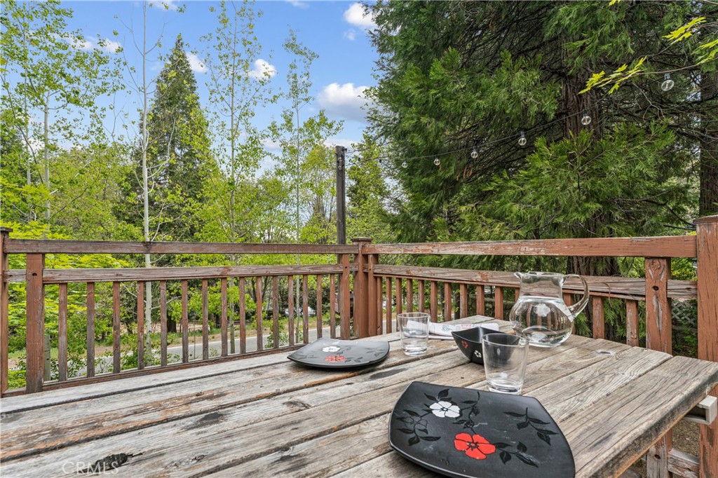 Lake Arrowhead, California, 92352, United States, 5 Bedrooms Bedrooms, ,2 BathroomsBathrooms,Residential,Active,2045400