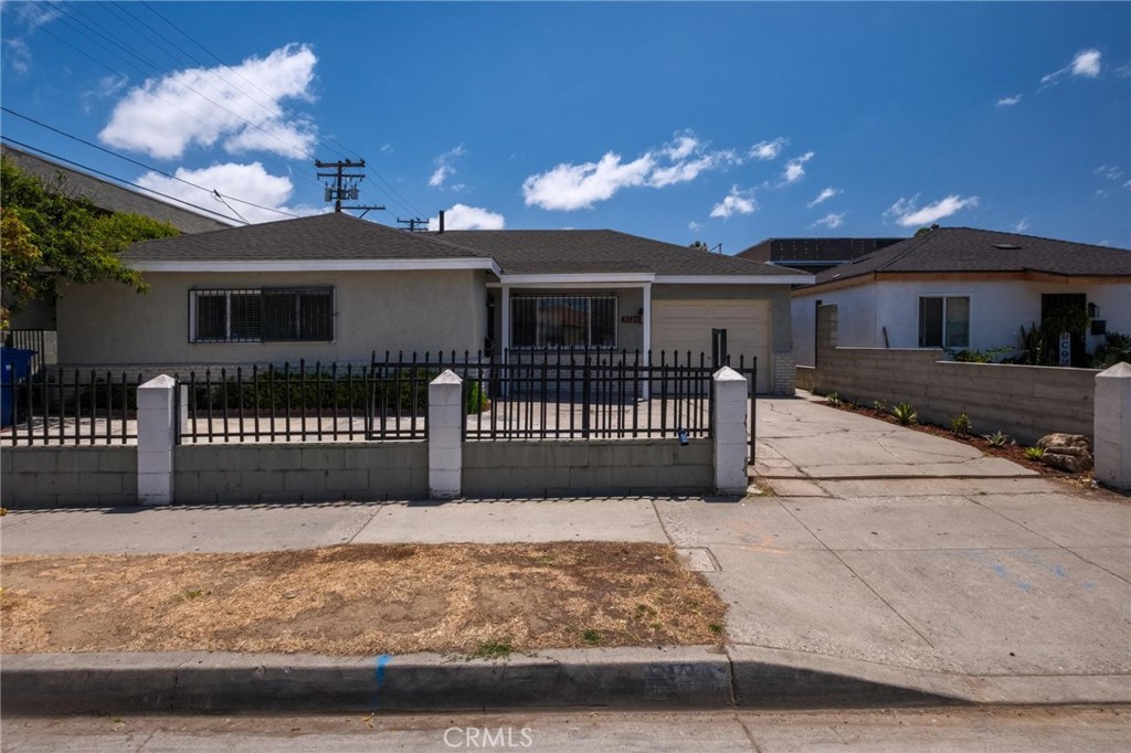 3128 W 147th