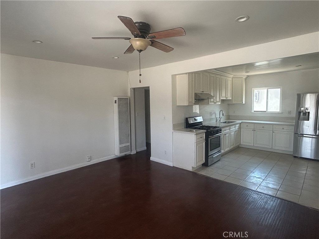 3128 W 147th