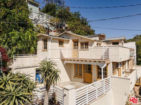 Photo of 8186 Gould Avenue, Los Angeles, CA 90046 (MLS # 26671135)