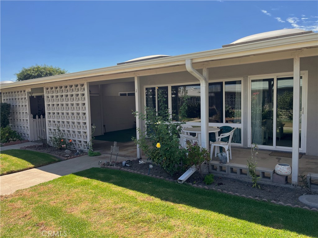 TAKE A WALK BACK TO 1962 - NOTHING FANCY HERE - ORGINAL 2 BEDROOM 1 BATH - CLEAN - WRAP AROUND PATIO -DUAL PANE WINDOWS THROUGH-OUT -3 SKYLIGHTS ON PATIO - SKYLIGHTS IN BATH AND KITCHEN THAT OPEN - MAKE US AN OFFER -
(M9-220J)(Carport 116-Space 11)
SENIOR COMMUNITY OFFERS THE FOLLOWING AMENITIES: 9 Hole Golf Course, Swimming Pool, Jacuzzi, Gym, Table Tennis, Shuffleboard, Billiards, Pickle Ball and Bocce Ball courts. Amphitheater, 6 Club houses featuring: Exercise Gym, Art Room, Sewing, Crafts, Woodshops, Lapidary, Pool tables; Over 200 Clubs, LWSB is a Security-Guard-Gated Community. Also, Library, Friends of Library Bookstore, Credit Union, Health Care Center, Pharmacy), Post Office and Café.