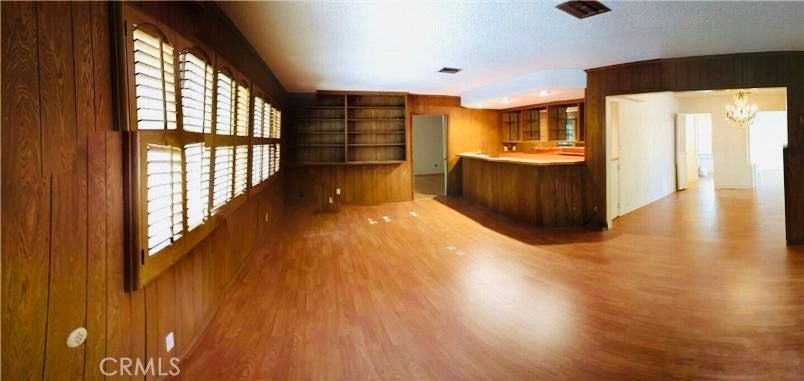 605 N Story