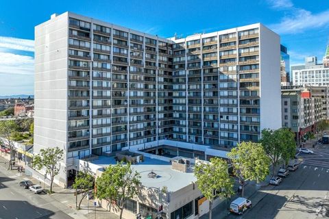 Photo of 801 Franklin St #1239, Oakland, CA 94607 (MLS # 41122226)