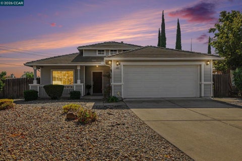 Photo of 3848 Marsh Way WAY, Oakley, CA 94561 (MLS # 41149210)