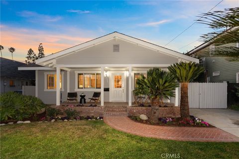 Photo of 531 W Walnut Ave, Monrovia, CA 91016 (MLS # AR26073428)