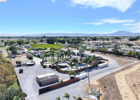 Photo of 340 W Bolton Rd RD, Oakley, CA 94561 (MLS # 41149055)