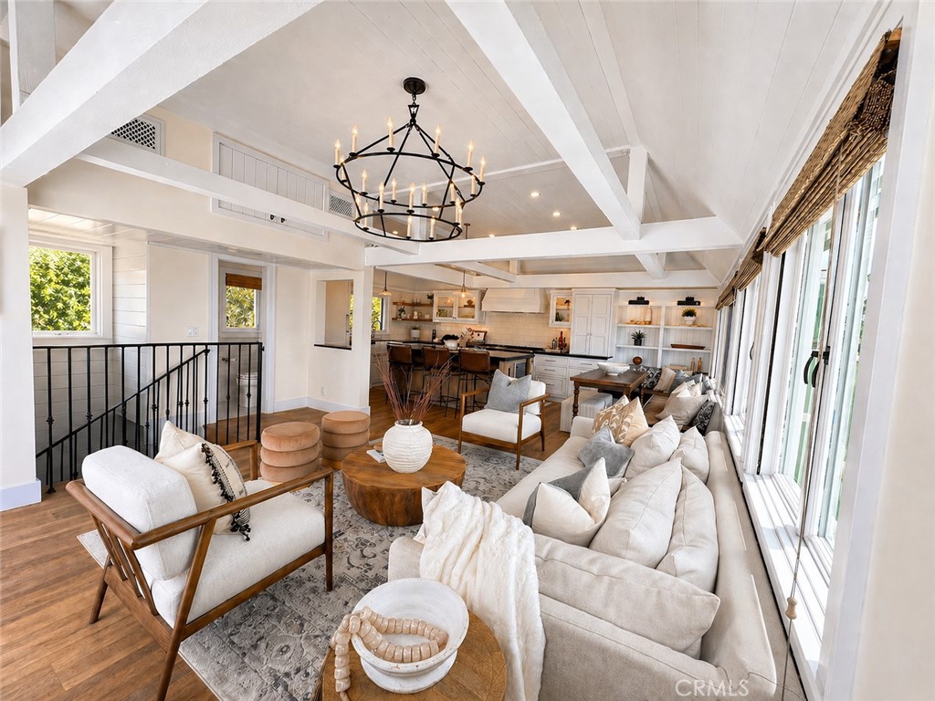 2115 Catalina