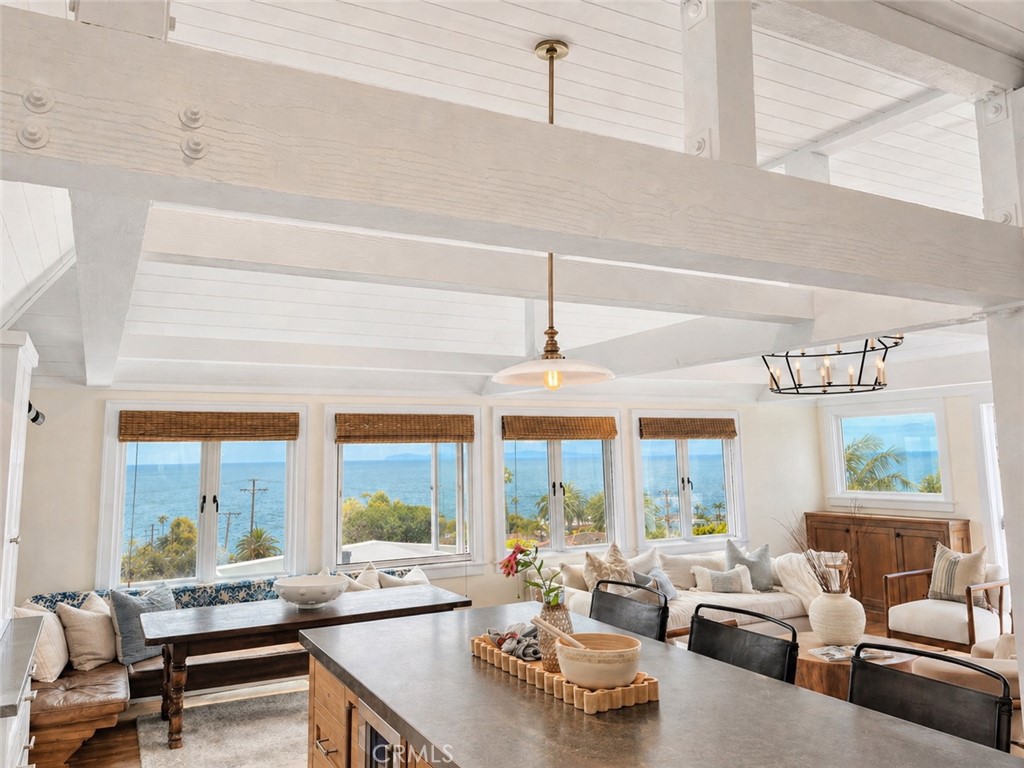 2115 Catalina