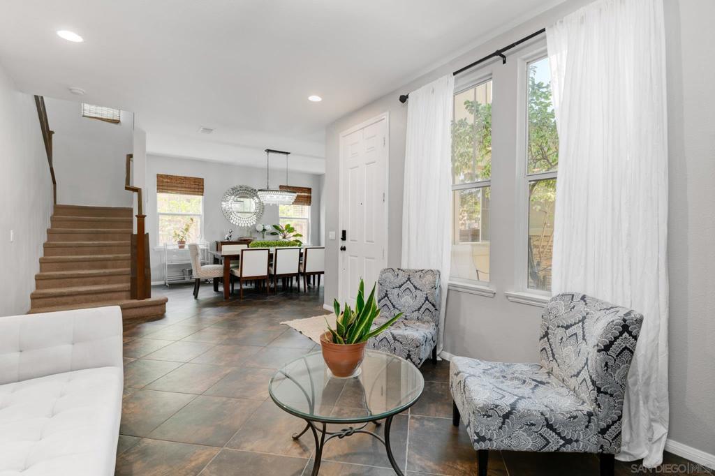 1675 Picket Fence