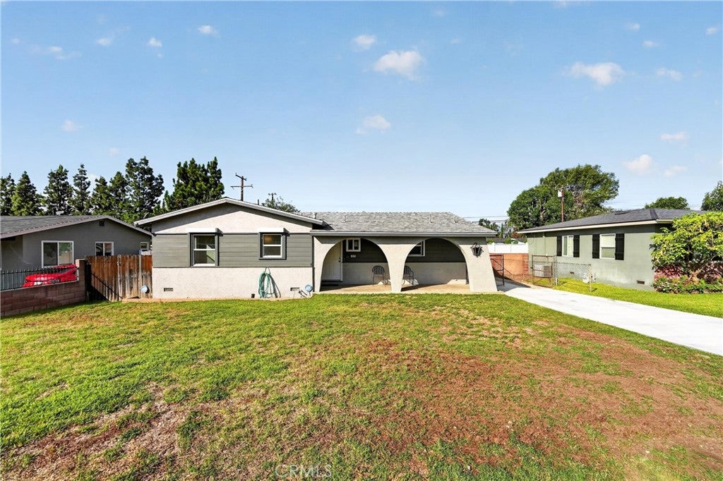 1341 S Bender AVE