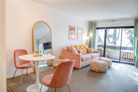 Photo of 950 N Kings Road #168, West Hollywood, CA 90069 (MLS # SR26031807)