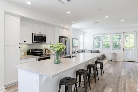 Photo of 304 Ginger Lane, Scotts Valley, CA 95066 (MLS # ML82048417)