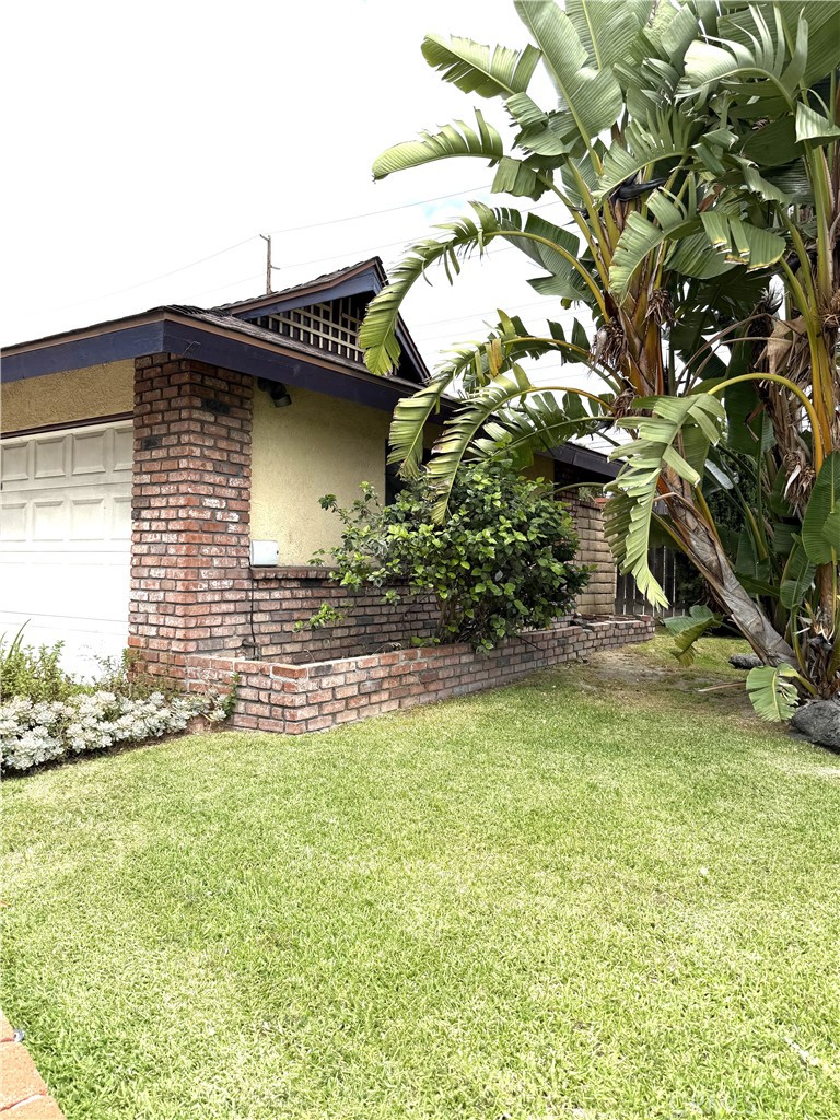 11903 Groveside Avenue