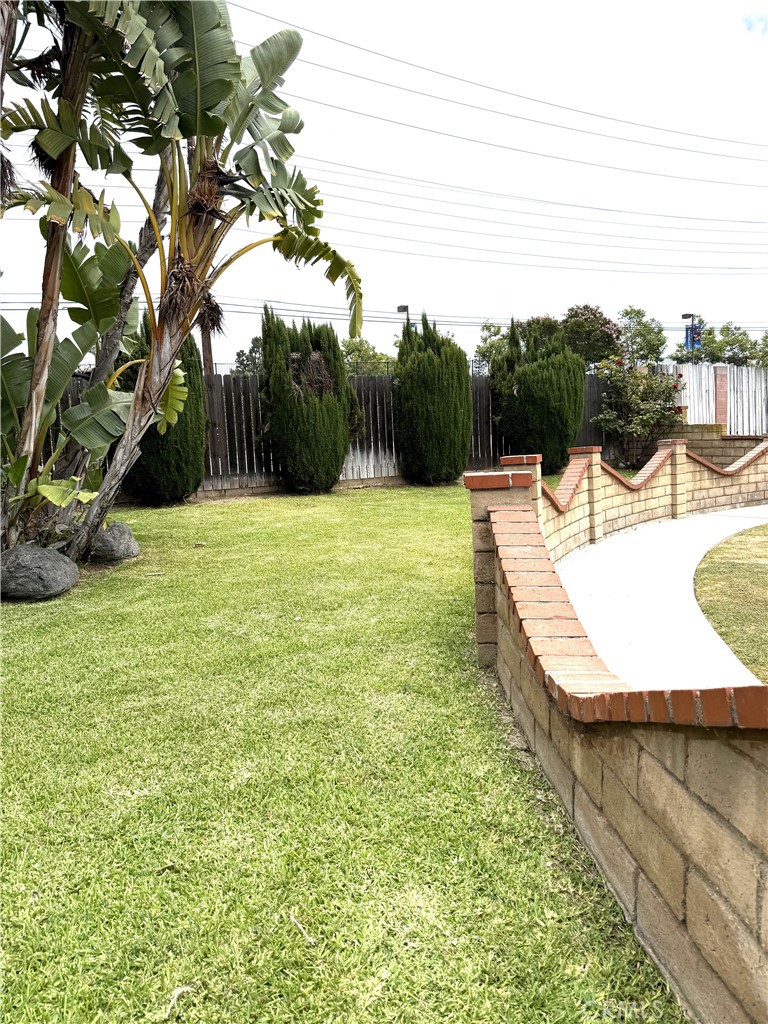 11903 Groveside Avenue