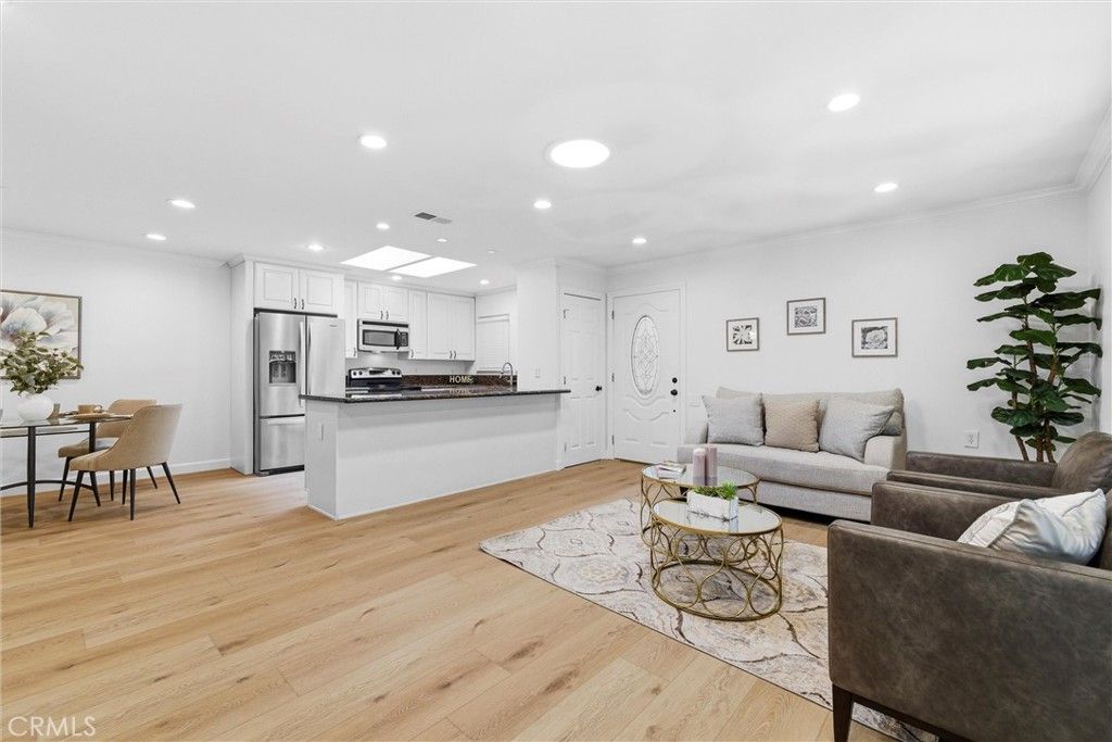 Photo of 953 Avenida Carmel #Q, Laguna Woods, CA 92637 (MLS # OC26015407)