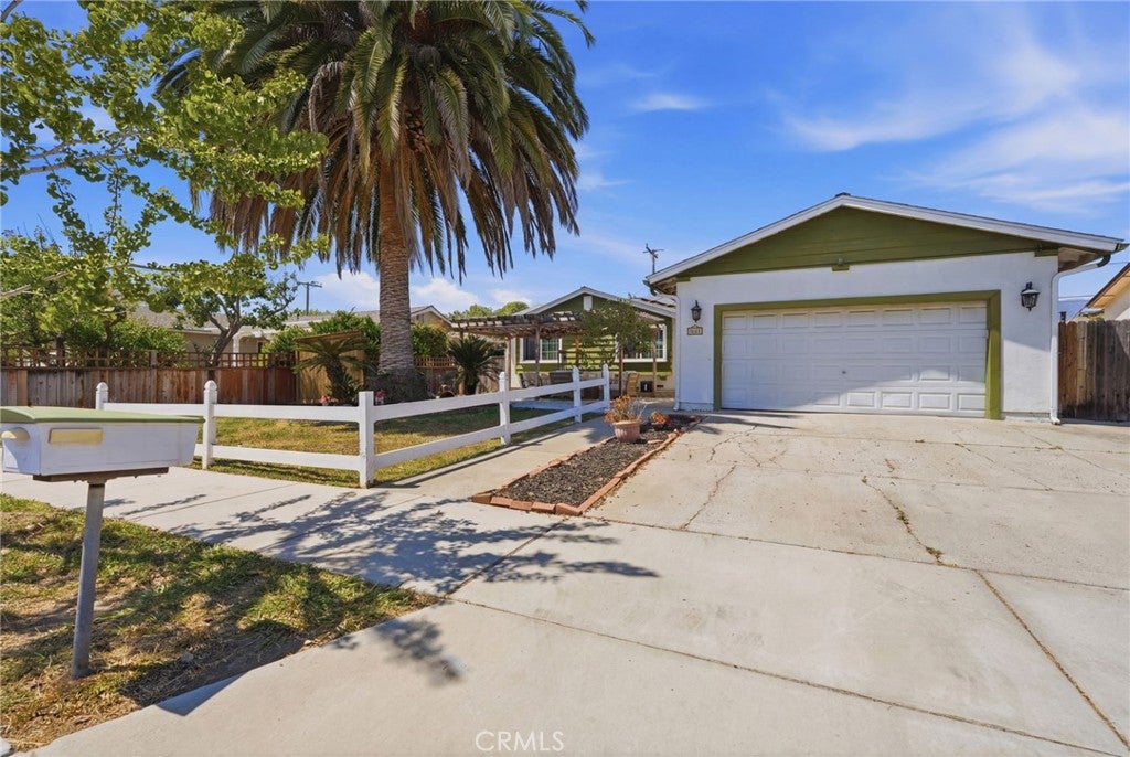 5160 Rhoads