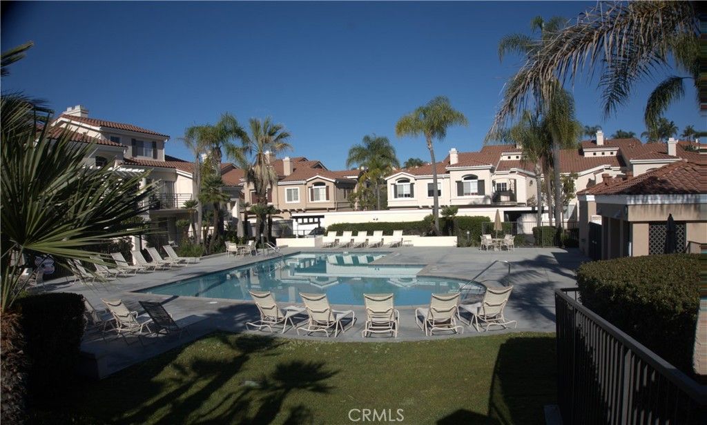 Photo of 28748 La Siena, Laguna Niguel, CA 92677 (MLS # LG26053117)