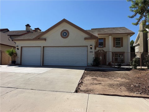 Photo of 40320 Via Sonoro, Murrieta, CA 92562 (MLS # TR26195031)